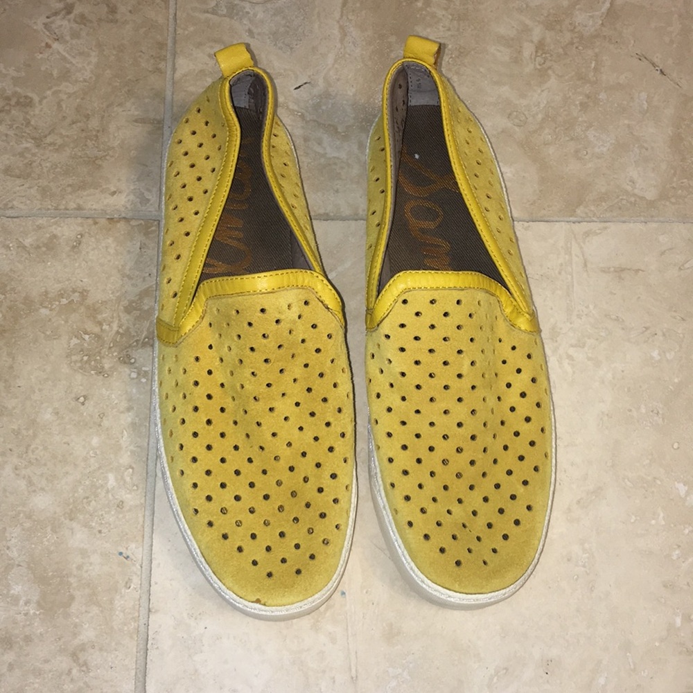 Sam Edelman mustard 9.5 perforated slip on shoes